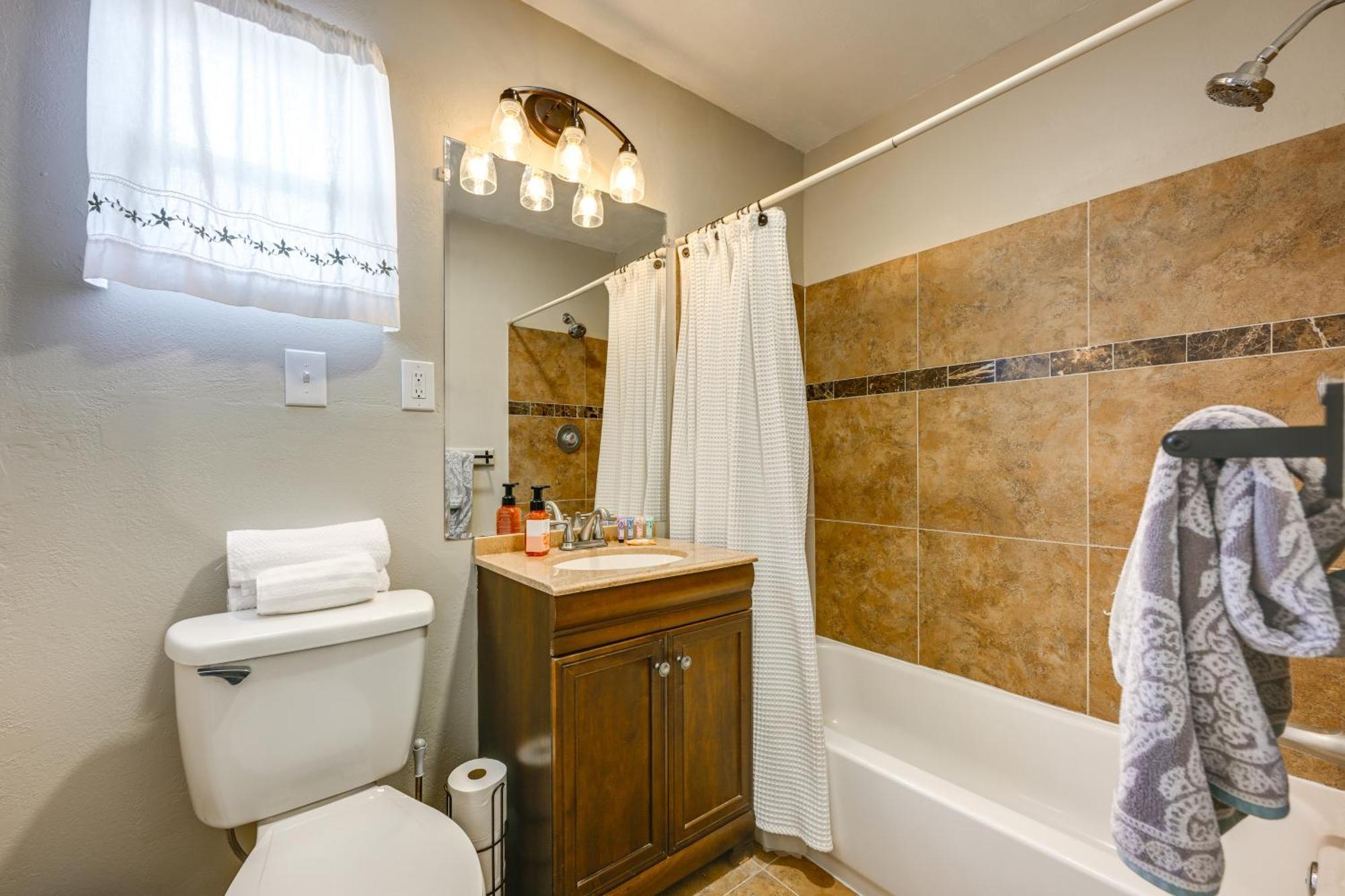 8 Mi To Hiking Home With Patio In Dtwn Pioche Exterior photo