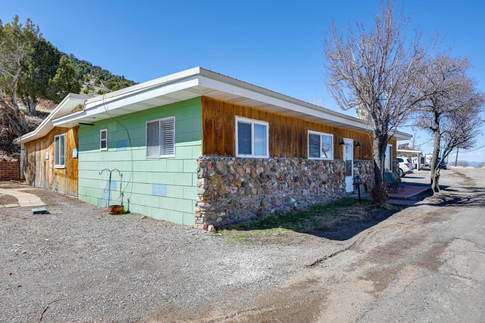 8 Mi To Hiking Home With Patio In Dtwn Pioche Exterior photo