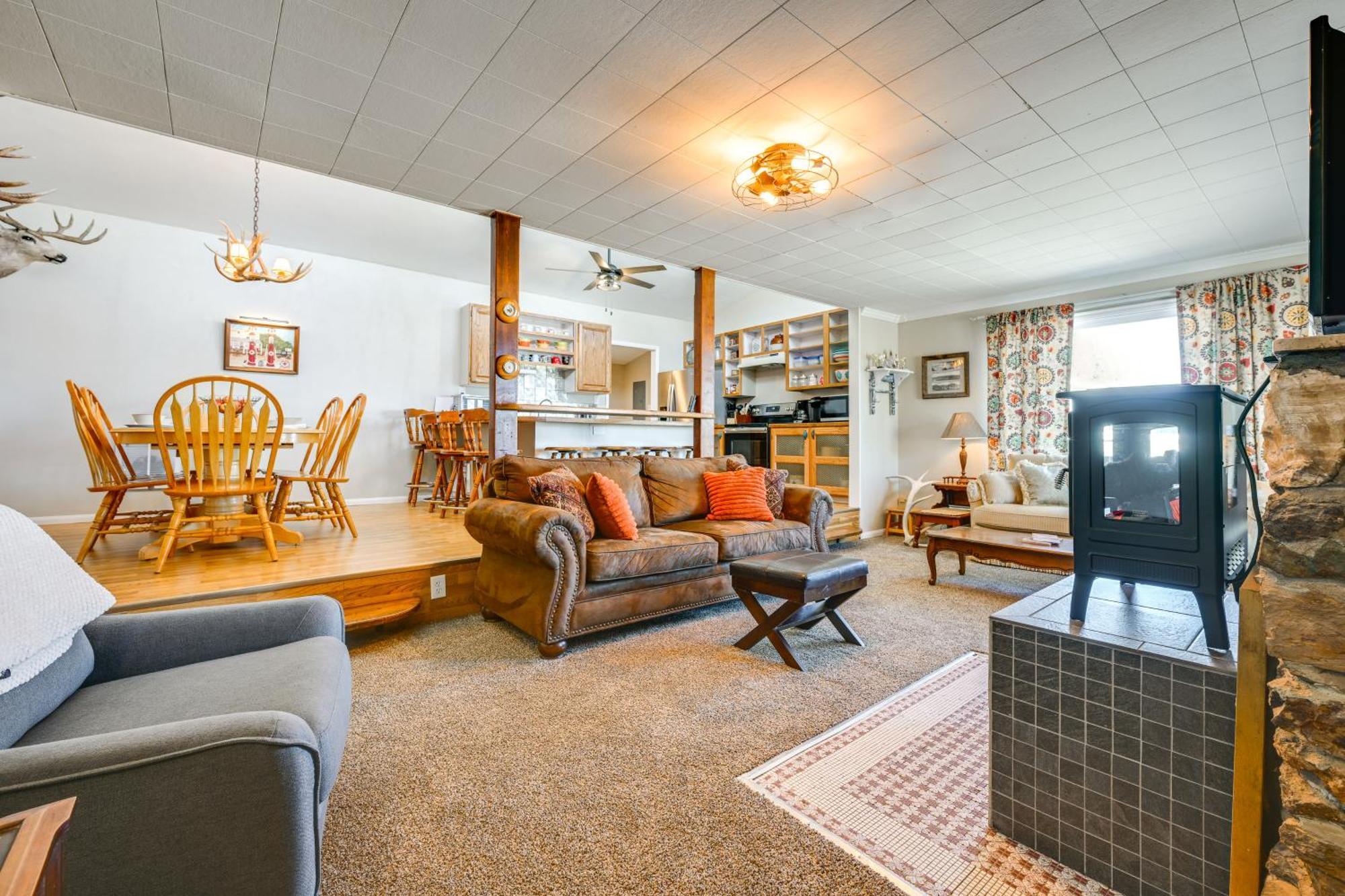 8 Mi To Hiking Home With Patio In Dtwn Pioche Exterior photo